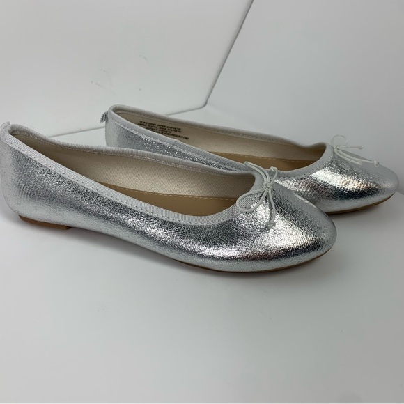 NWT J Crew Girls Silver Metallic Ballet Flats Shoes Size 3 Crewcuts - Picture 7 of 9